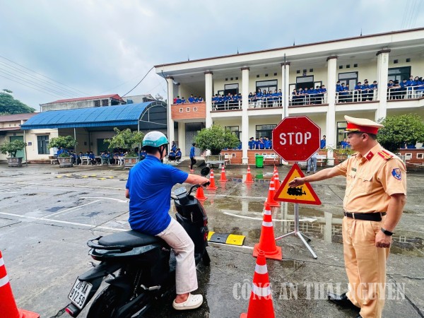 Tiếp tục thực hiện “Chiến dịch đào tạo kỹ năng lái xe mô tô, xe gắn máy an toàn” trên địa bàn tỉnh Thái Nguyên