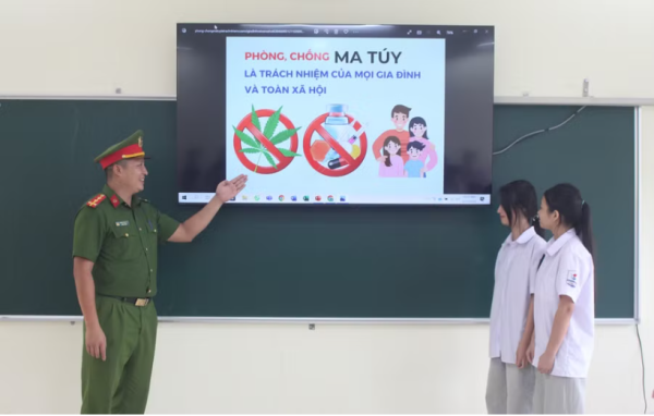 Công an Phường Tích Lương tuyên truyền phòng, chống ma túy tại trường học