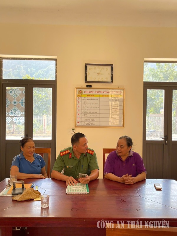 Công an xã Tân Kỳ kịp thời ngăn chặn vụ việc giả danh cán bộ Công an lừa đảo chiếm đoạt tài sản