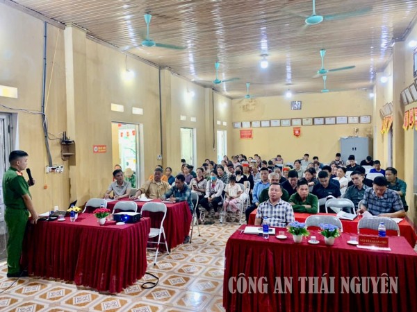Tuyên truyền pháp luật về trật tự an toàn giao thông trên địa bàn xã Nghinh Tường