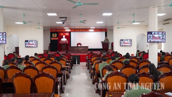 Công an tỉnh giao ban công tác an ninh và đối thoại với lực lượng An ninh Công an cấp xã