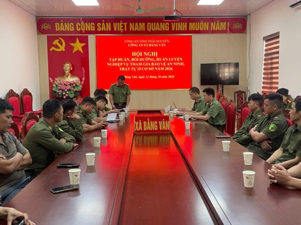 Tập huấn, bồi dưỡng nghiệp vụ cho lực lượng bảo vệ an ninh, trật tự ở cơ sở