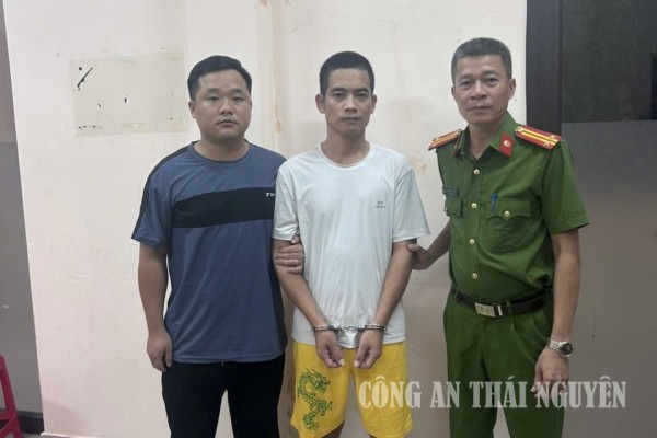 Phòng Cảnh sát hình sự vận động thành công đối tượng truy nã ra đầu thú