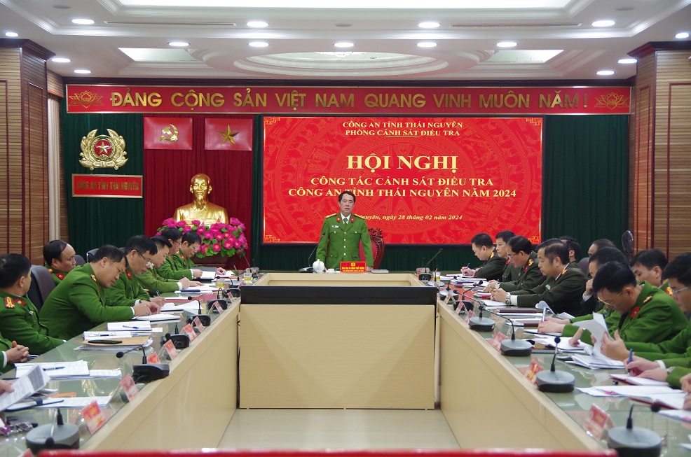 Đại tá Đào Thế Hưng- Phó Giám đốc, Thủ trưởng Cơ quan Cảnh sát điều tra Công an tỉnh phát biểu chỉ đạo tại Hội nghị.