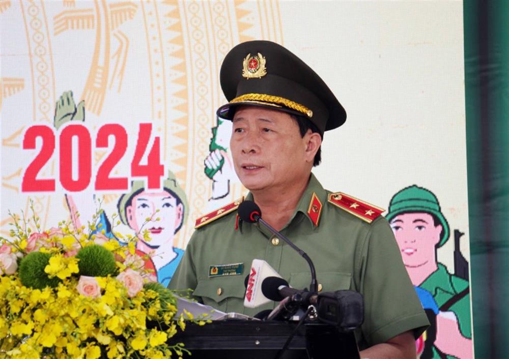 Thứ trưởng Lê Quốc Hùng phát biểu tại Ngày hội TDBVANTQ tại phường Mỹ Đức, TP Hà Tiên, Kiên Giang.