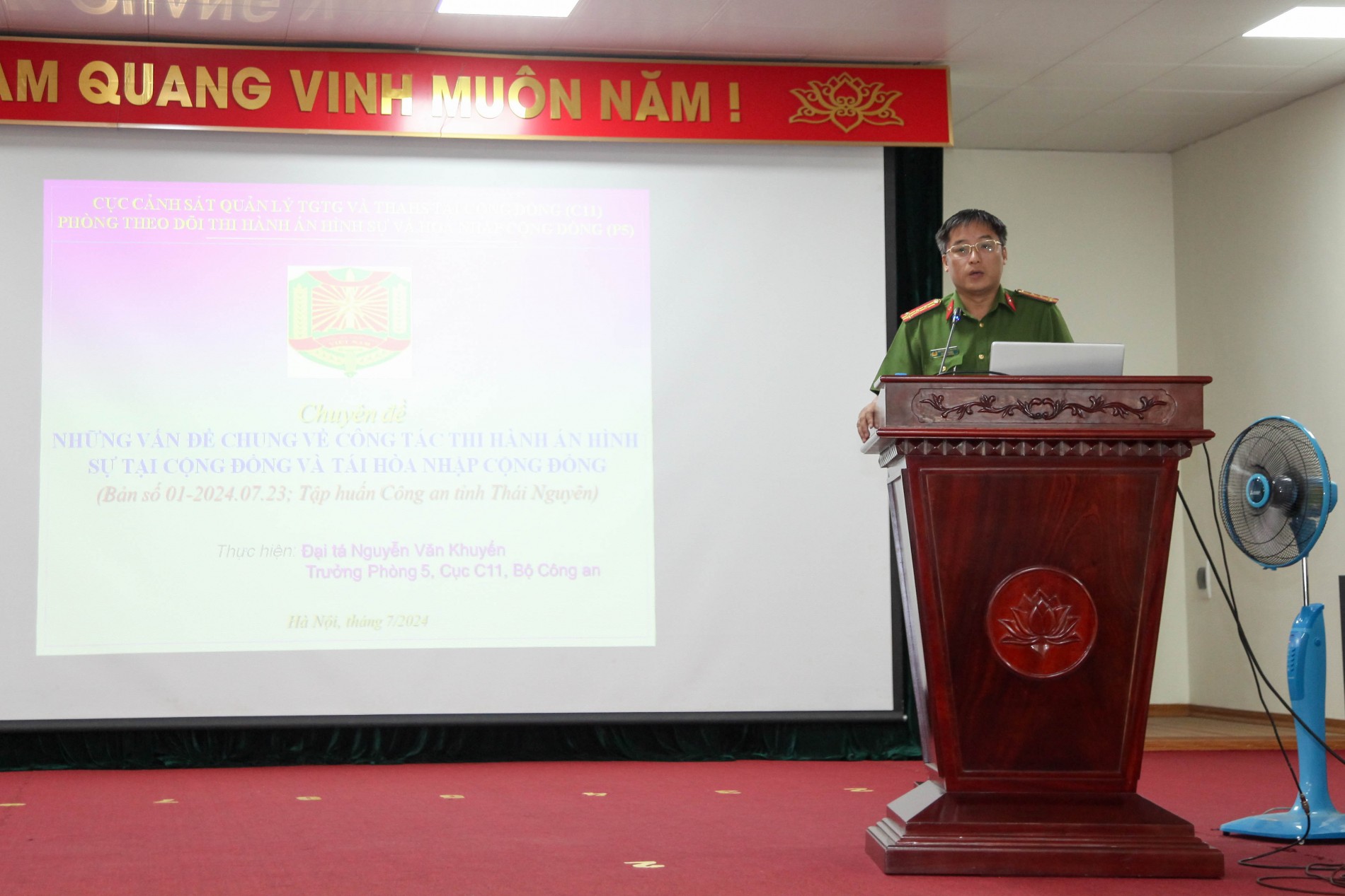 Lãnh đạo Công an tỉnh phát biểu tại Hội nghị.