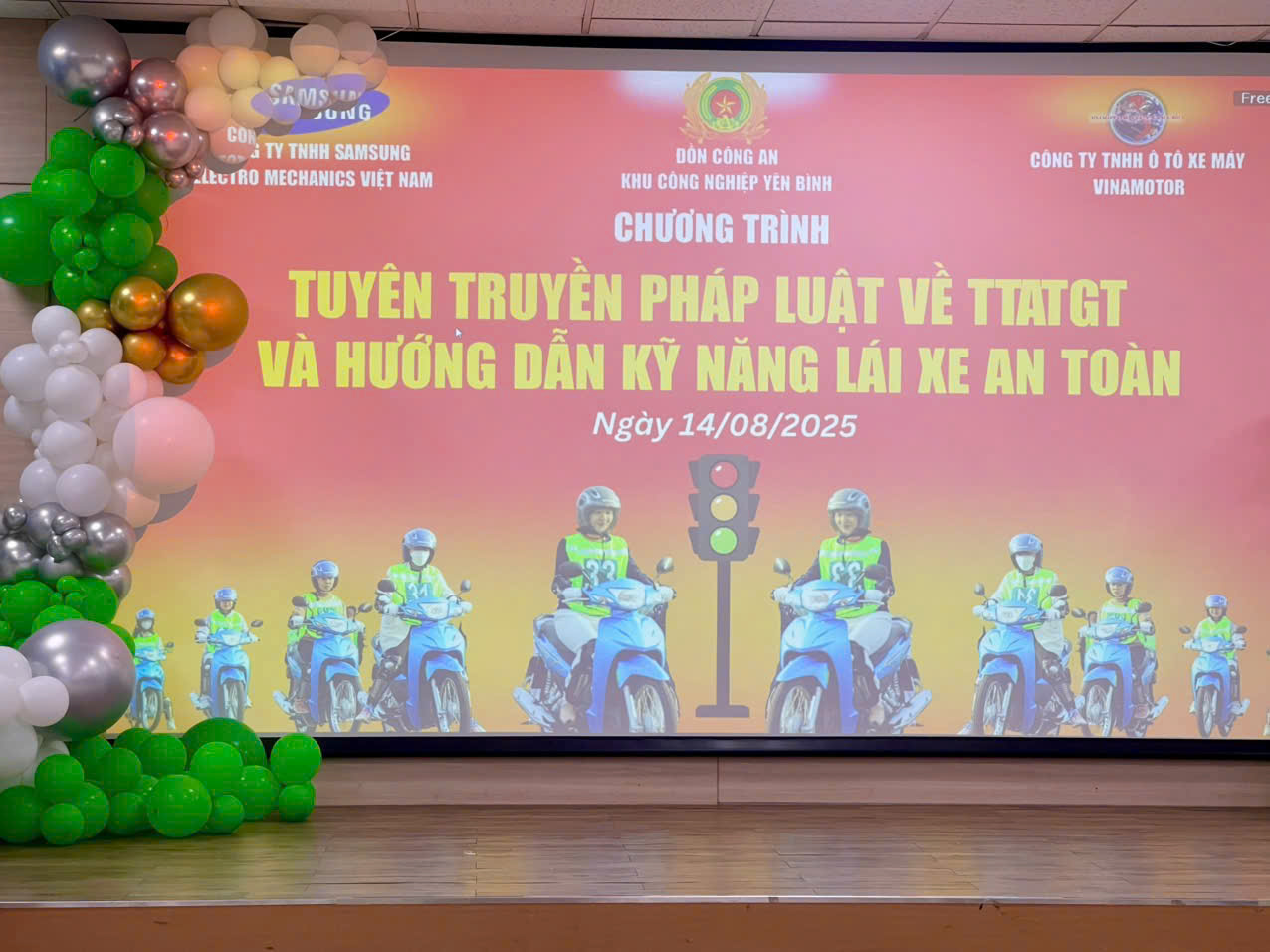 Hình chương trình tuyên truyền về TTATGT ngày 14/8/2025