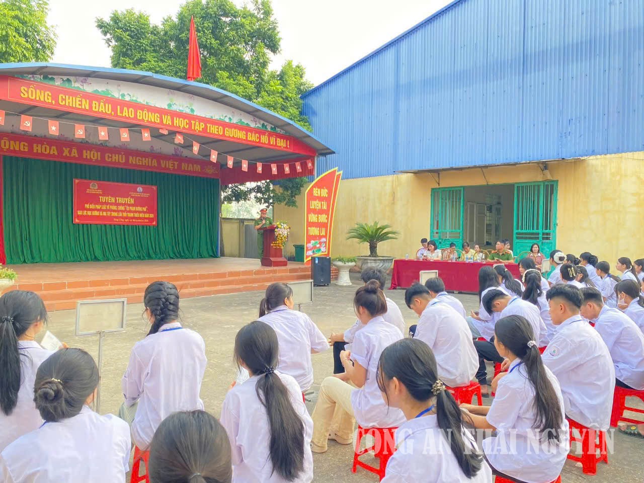 Toàn cảnh buổi tuyên truyền