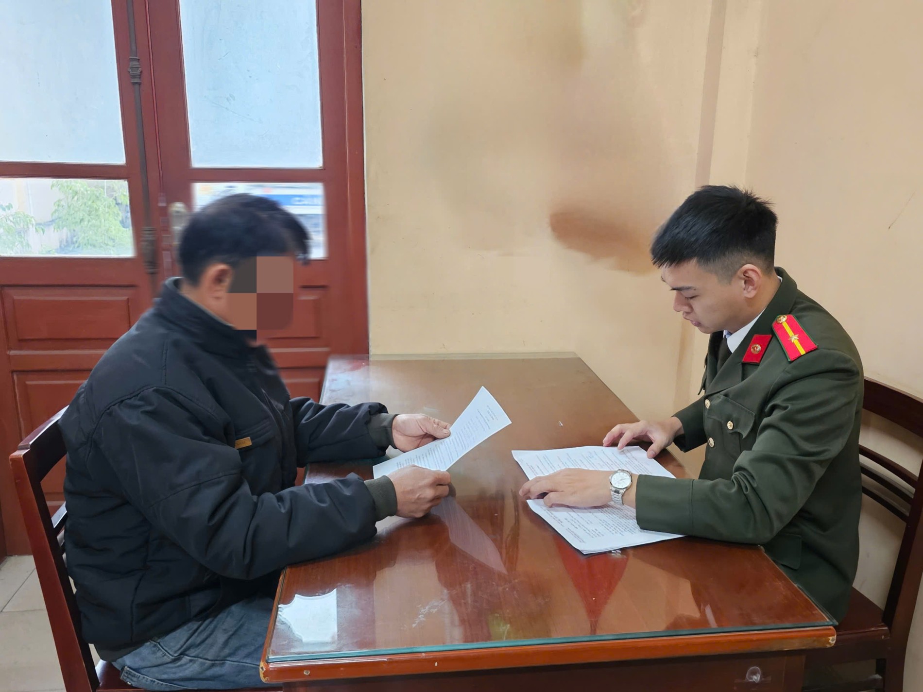 CAP Gia Sàng làm việc với công dân