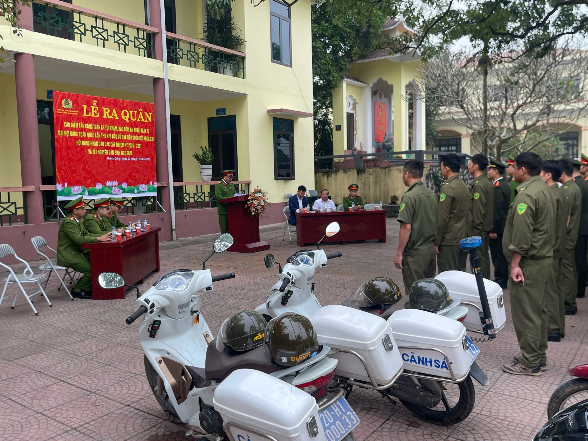Thành Công (2)