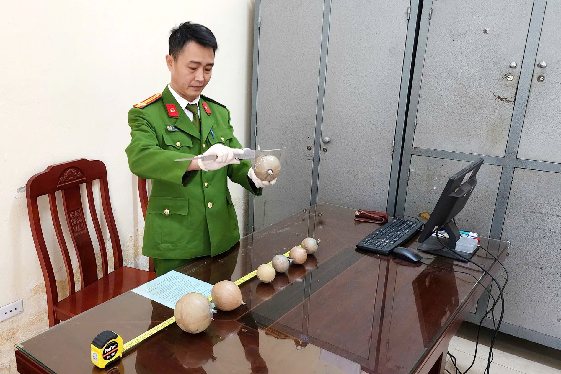 12 01 PC09 GIAM DINH PHAO