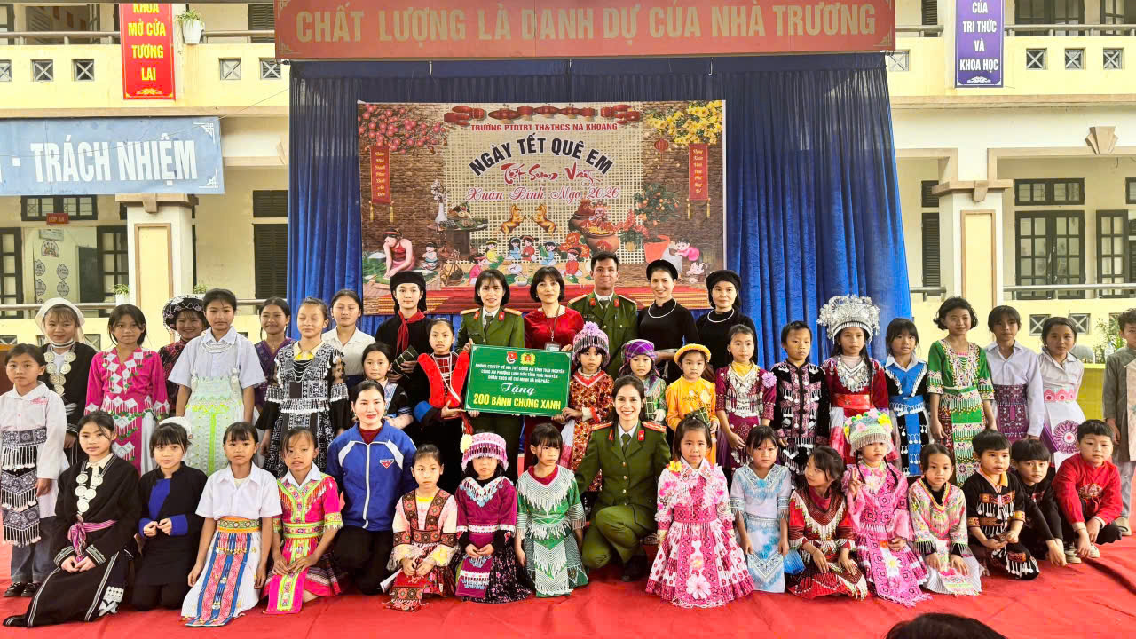 31 01 LINH SON TANG QUA (3)