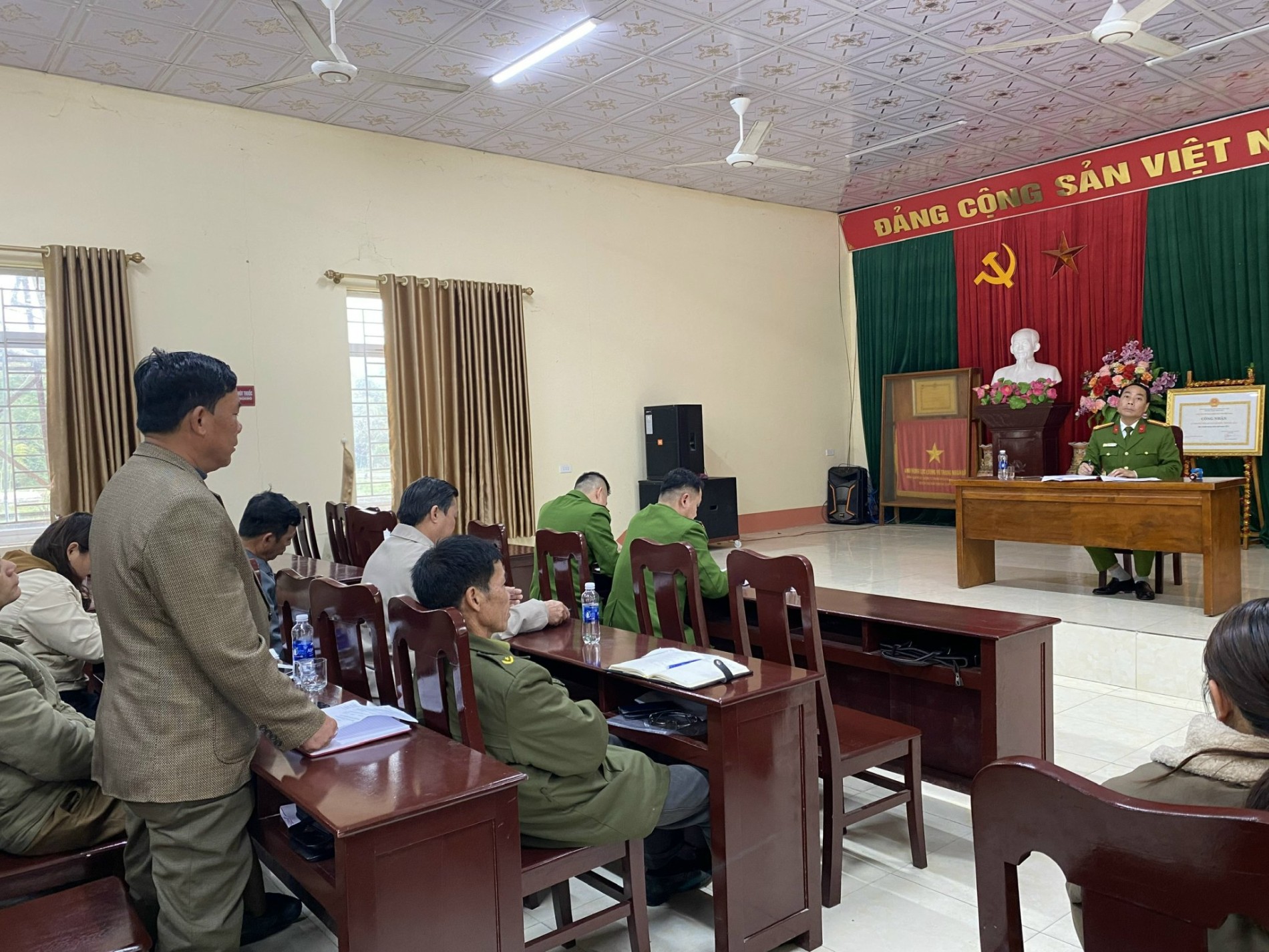 Ảnh 3 Đại biểu tham gia ý kiến tại Hội nghị
