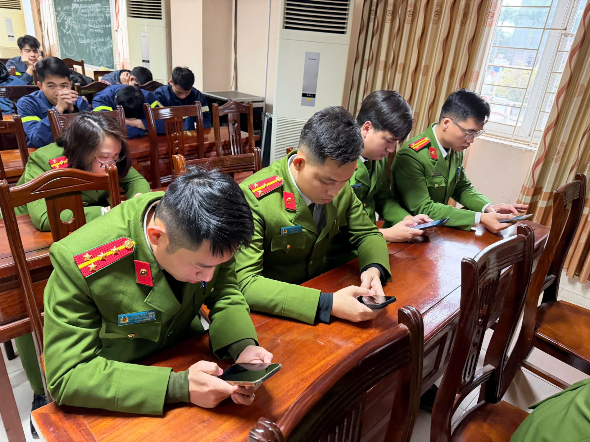 CBCS nghiên cứu tham gia dự thi