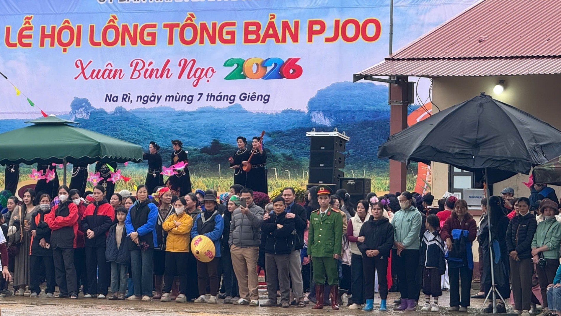 Lực lượng Công an xã Na Rì giữ vững ANTT trong dịp Hội Xuân