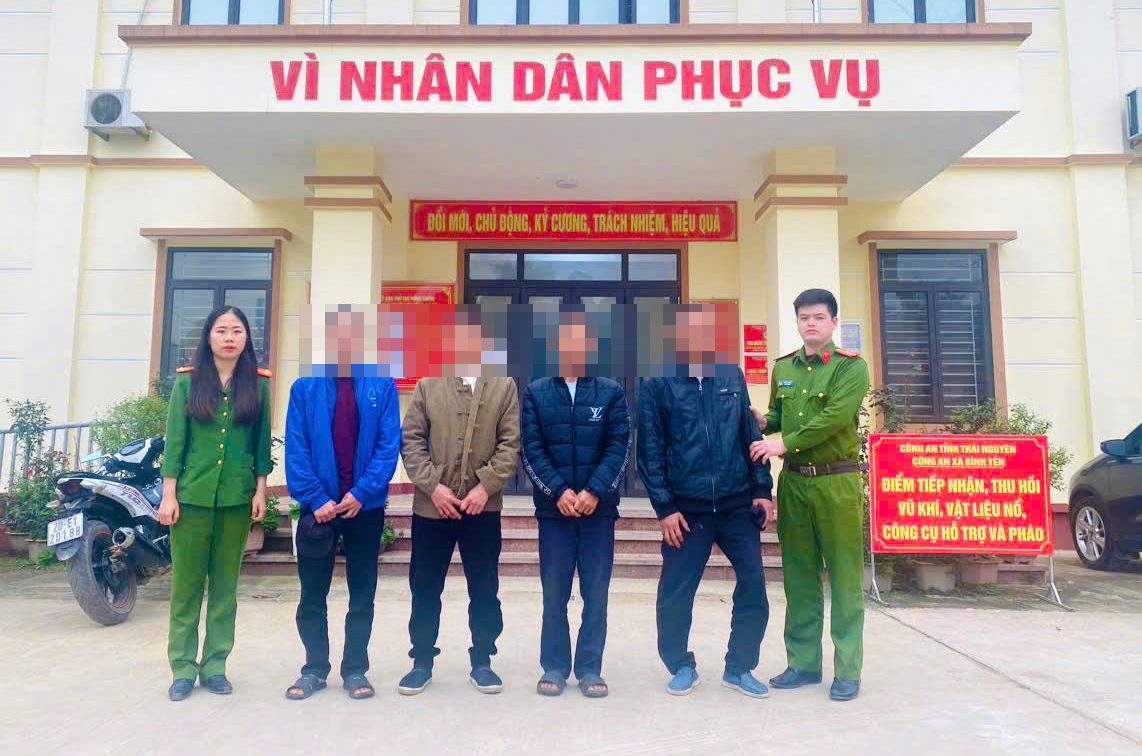 1 Các đối tượng tàng trữ TPCMT tại cơ quan Công an copy