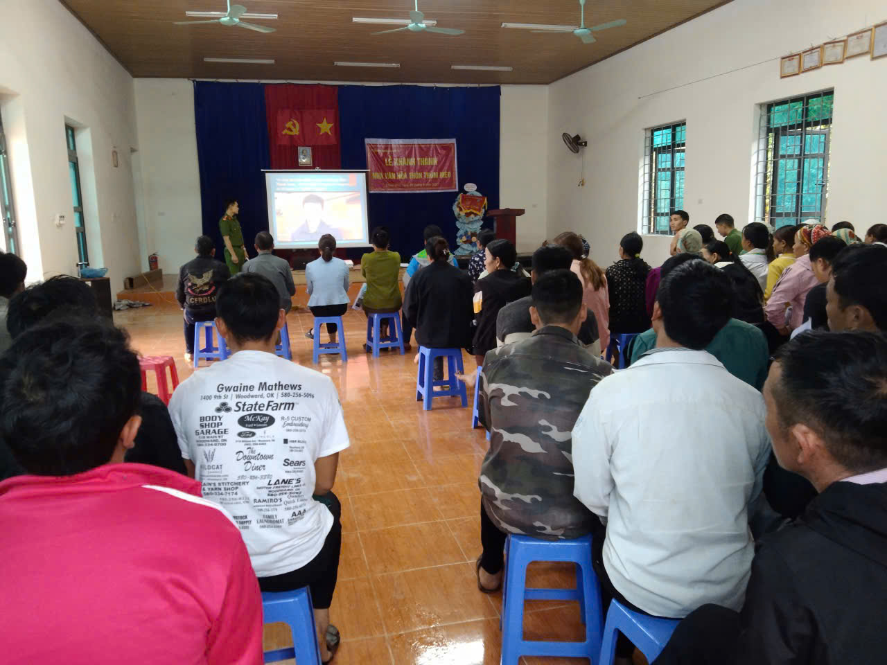 Nghiên Loan
