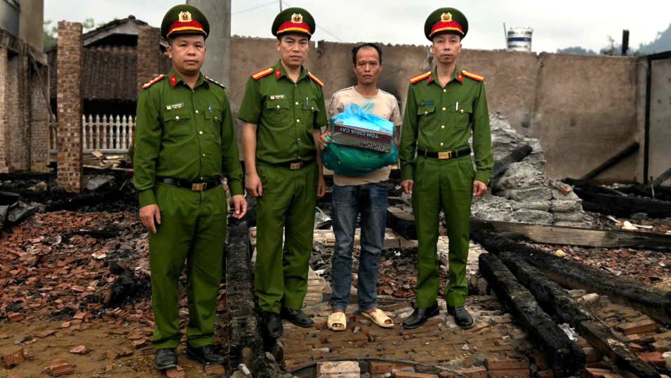 NGHINH TUONG 1