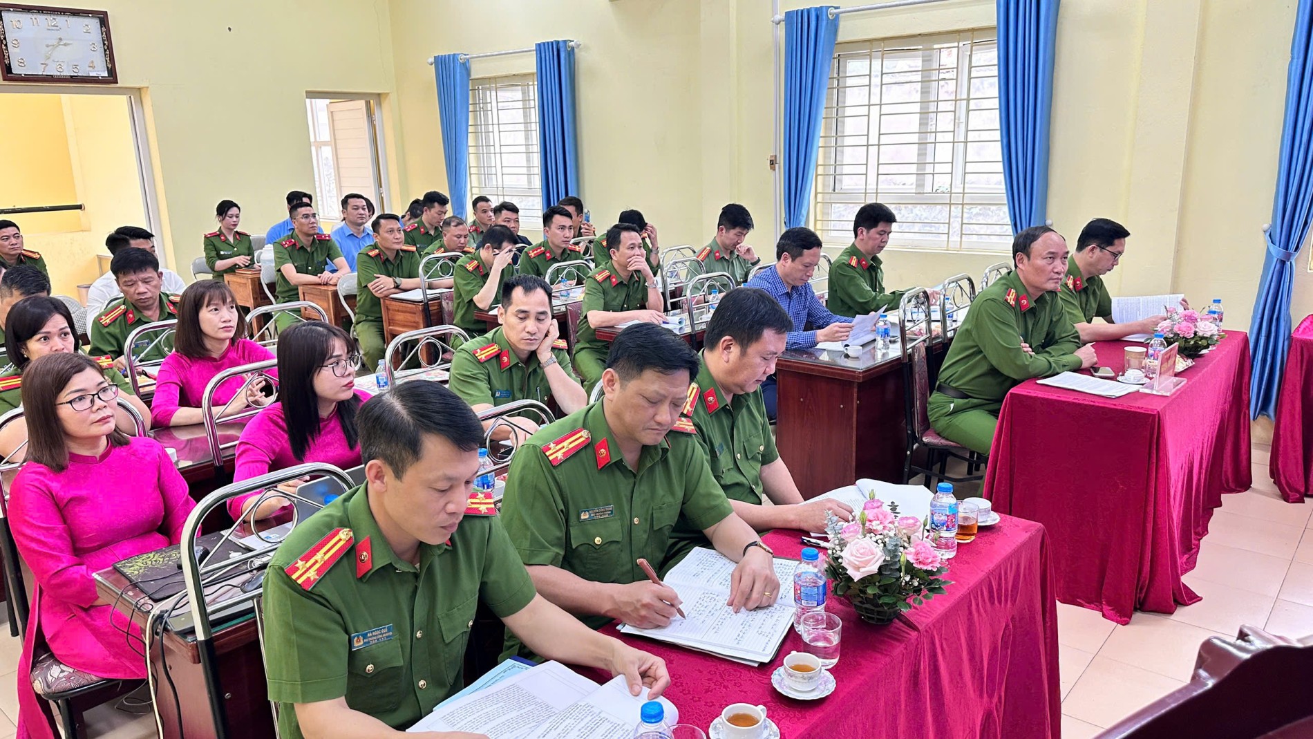PC04 HOI NGHI