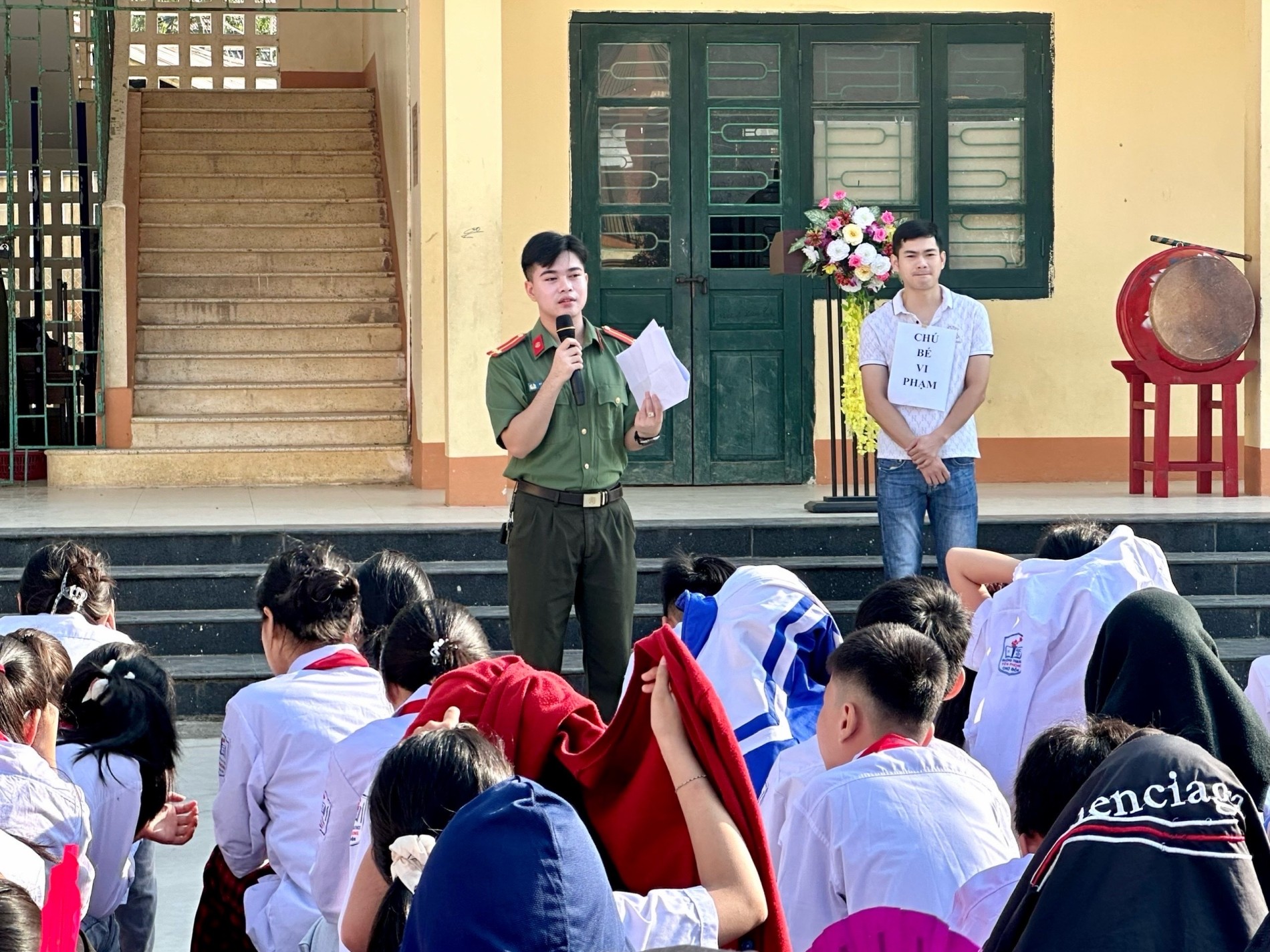 Tuyên truyền 1