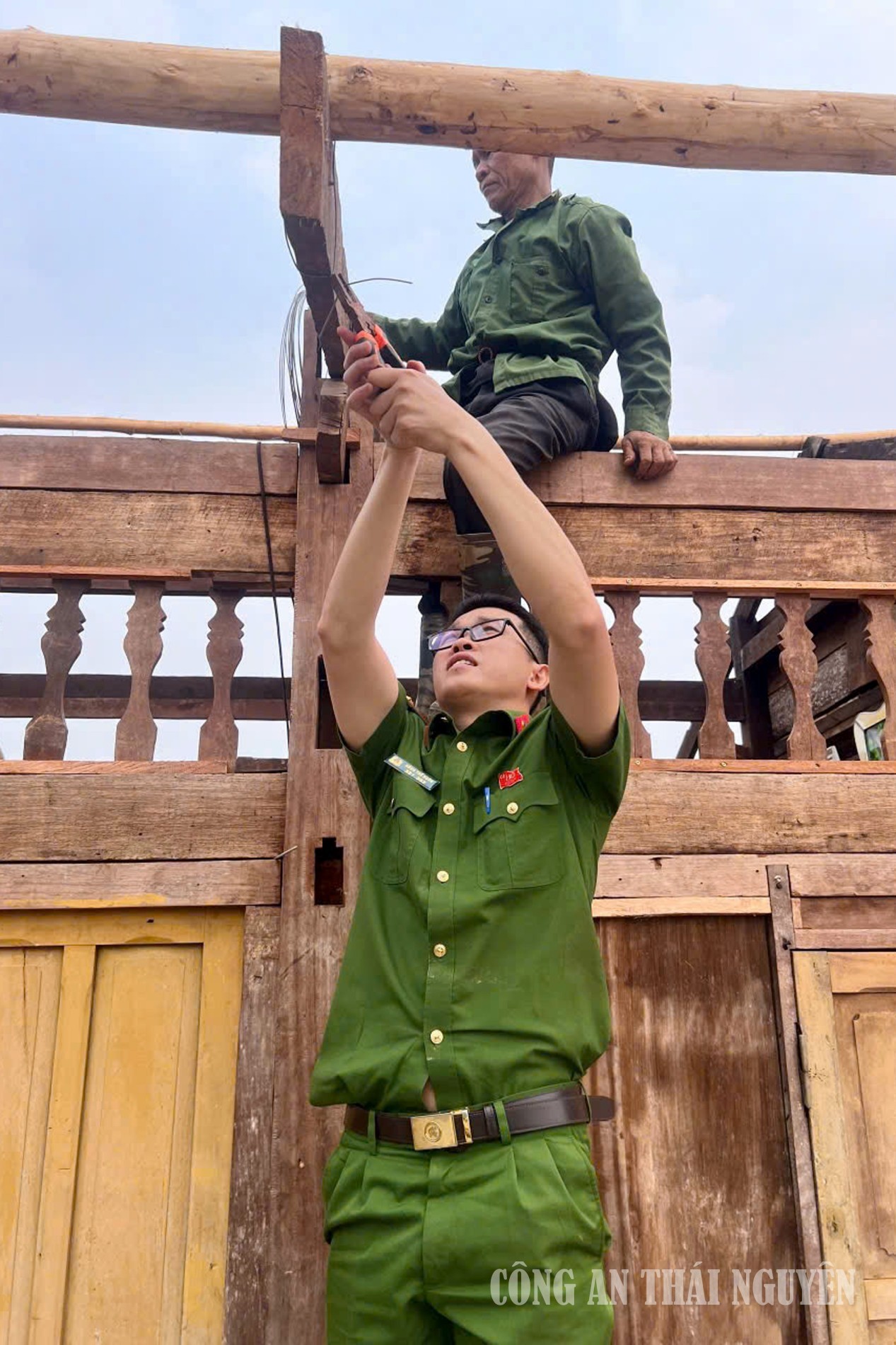 24 4 THUONG MINH KHAC PHUC GIONG BAO (2)