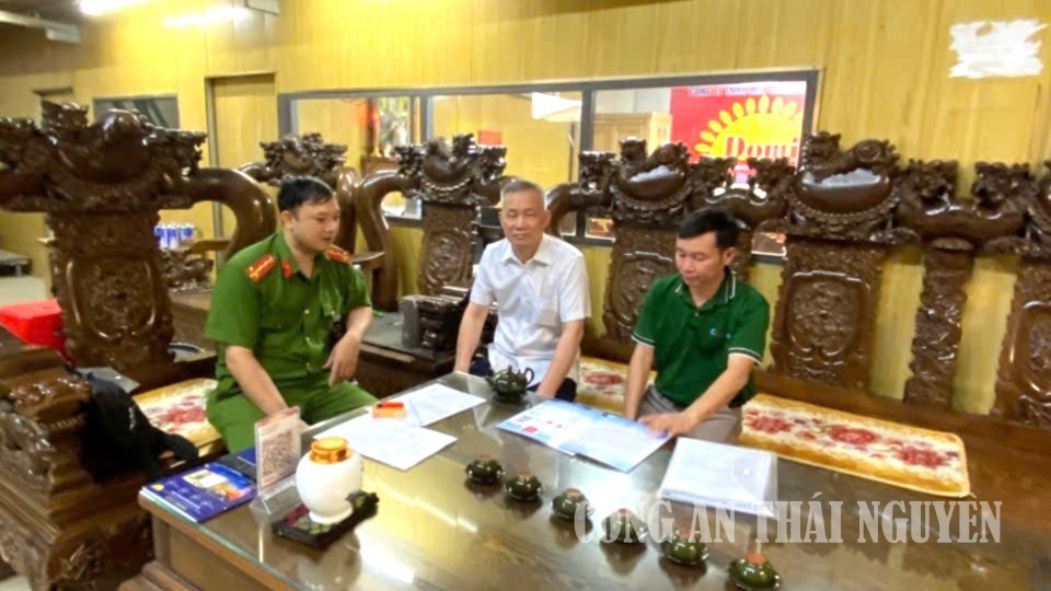 Tuyên truyền, kiểm tra, hướng dẫn lắp thiết bị phòng cháy, chữa cháy.