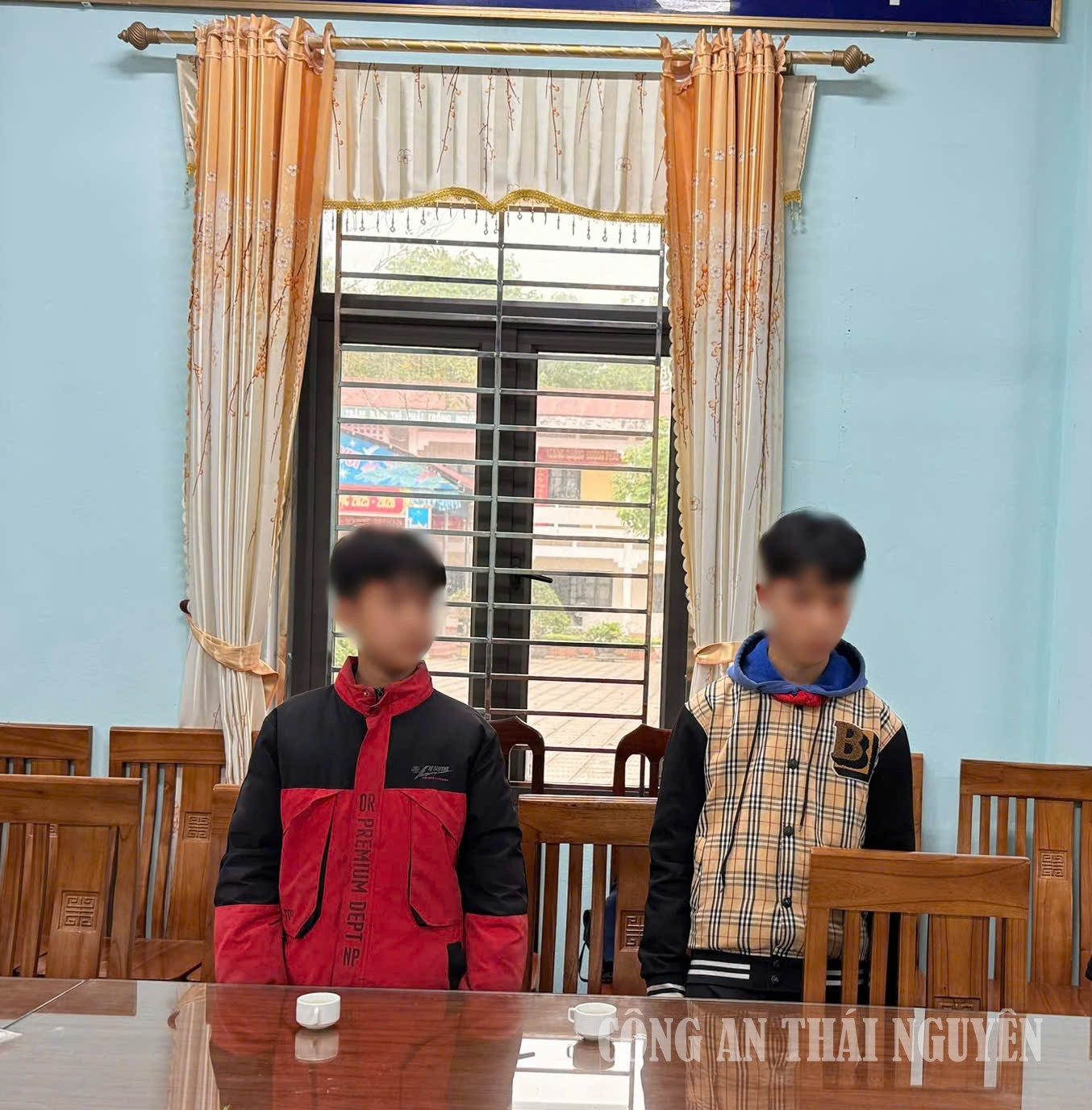 Ảnh 02 Phượng Tiến