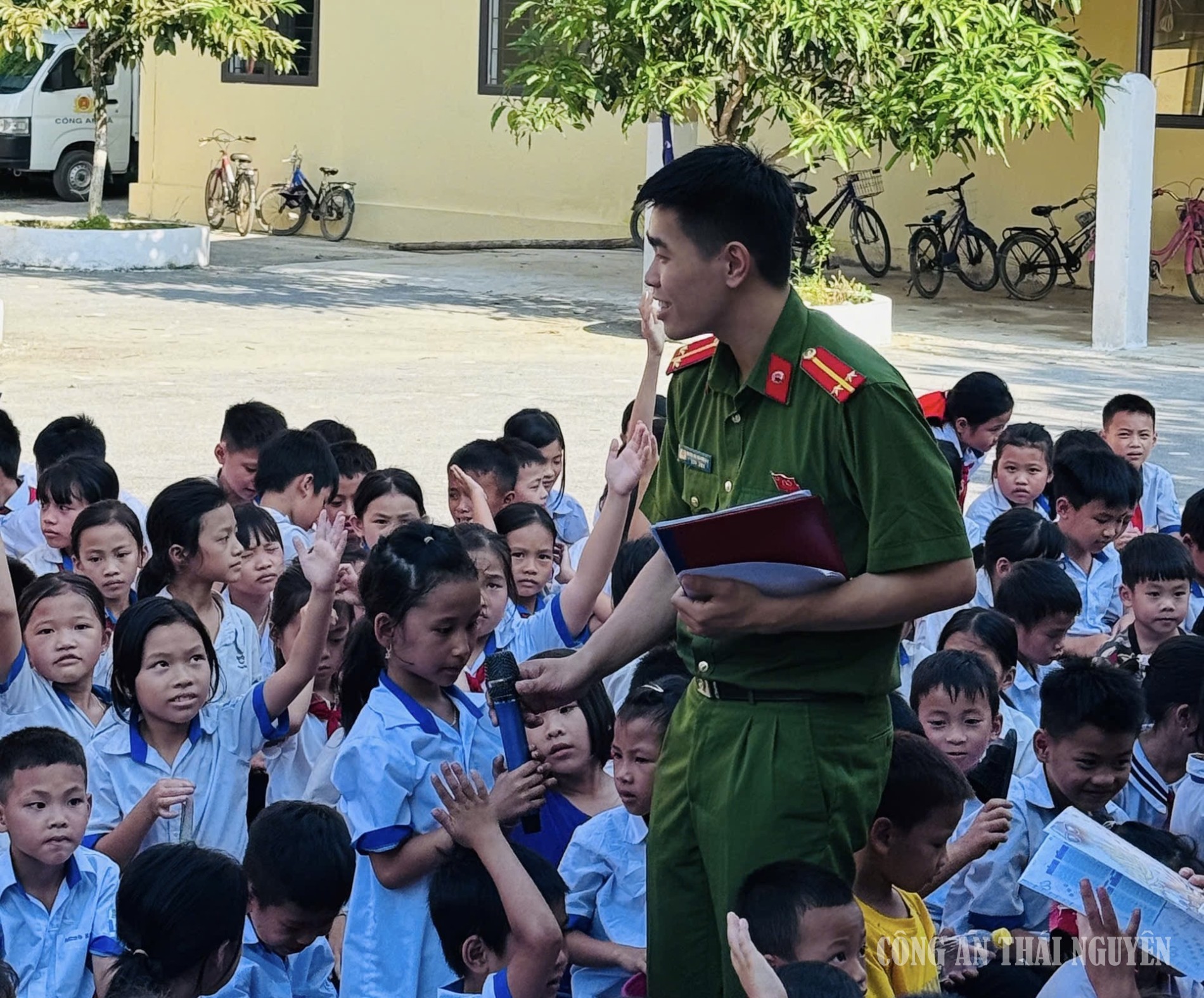 Cường Lợi