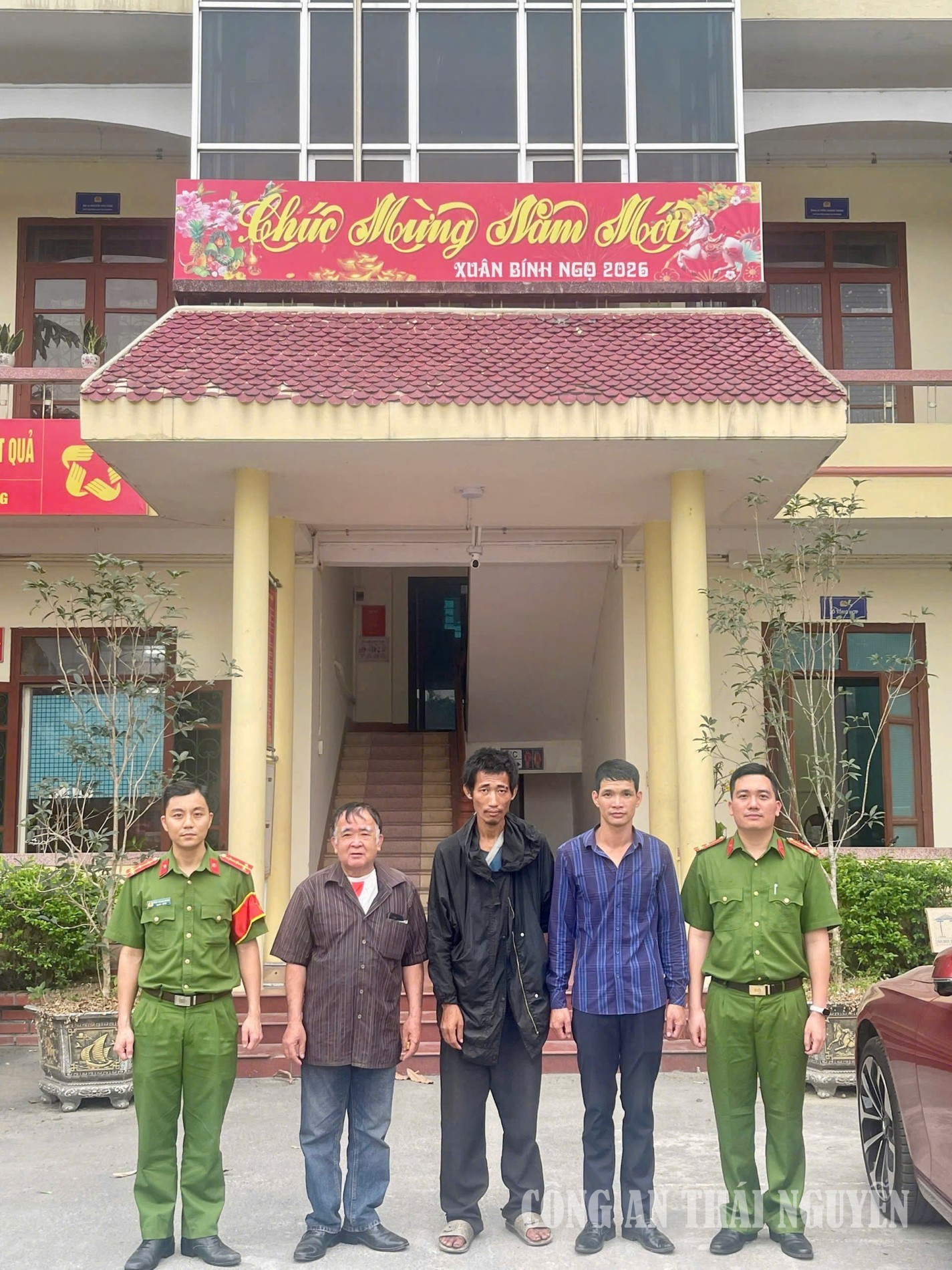 Sông Công hỗ trợ tìm người thân