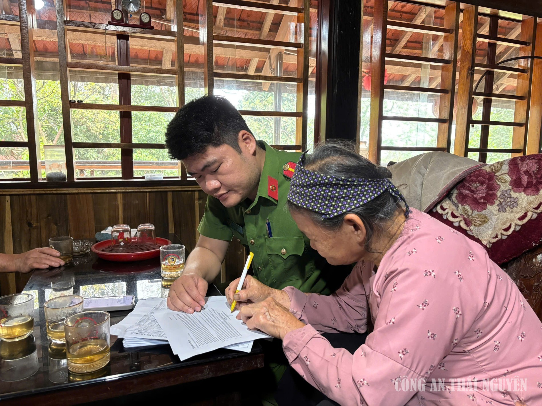 Thu nhận mẫu ADNLa hiên