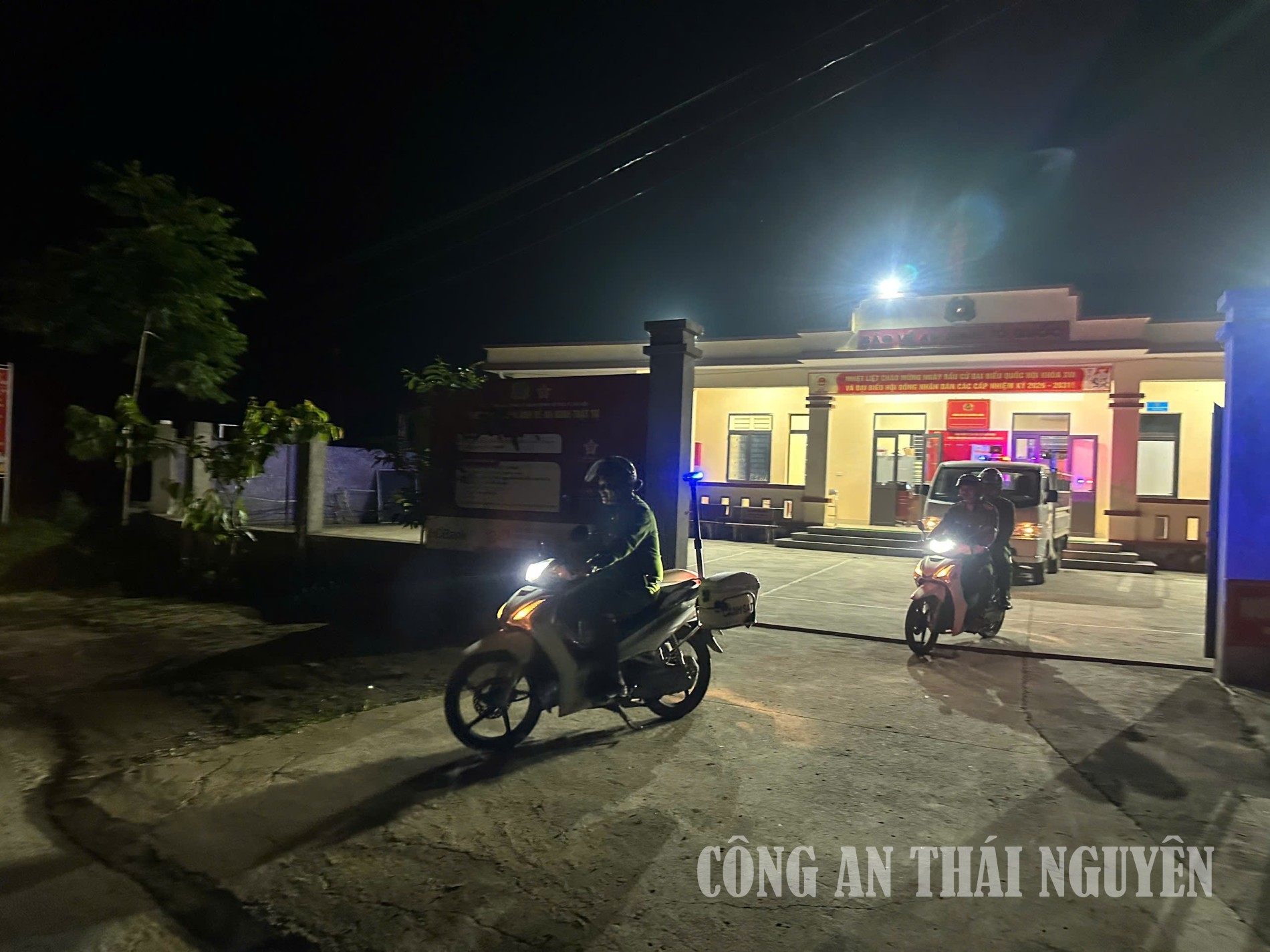 19 5 NGHIEN LOAN TUAN TRA (2)