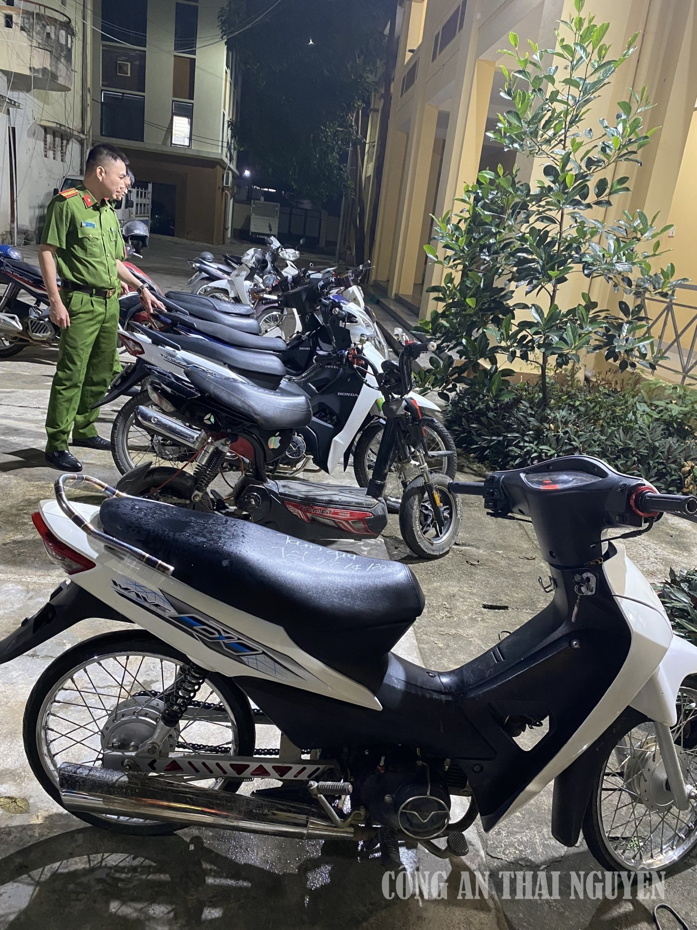 Ảnh 3 Phương tiện vi phạm tội phạm đường phố chợ đồn