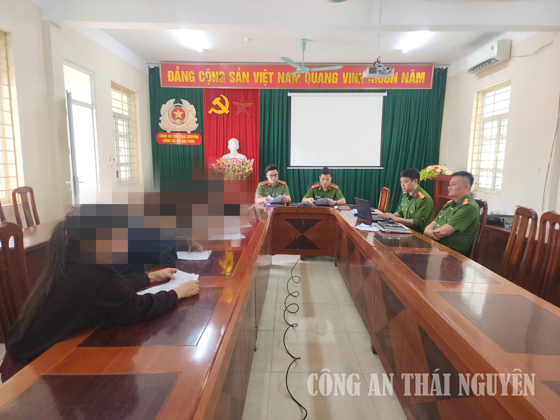 Công an xã Đại Phúc xử phạt các công dân về về hành vi gây mất trật tự tại khu di tích lịch sử quốc gia 27/7