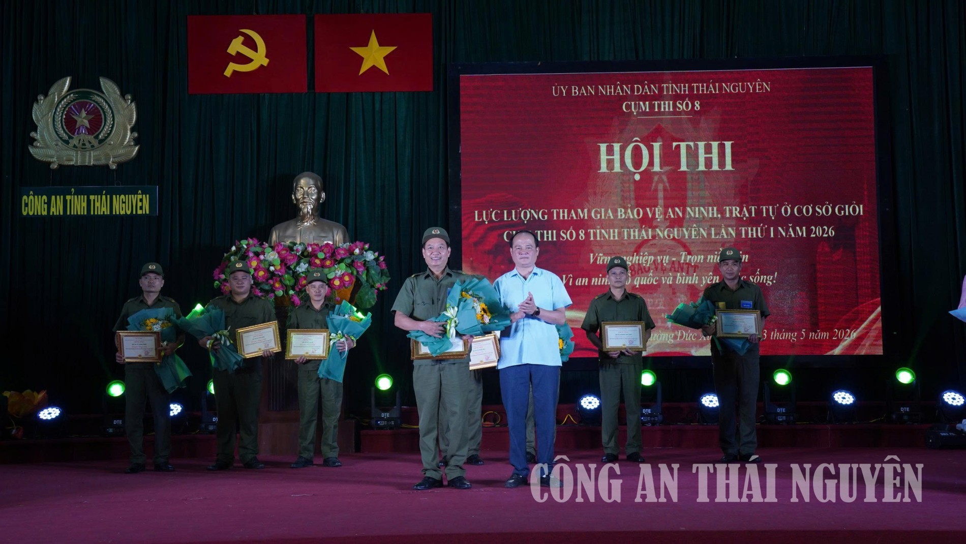 Giải Nhì