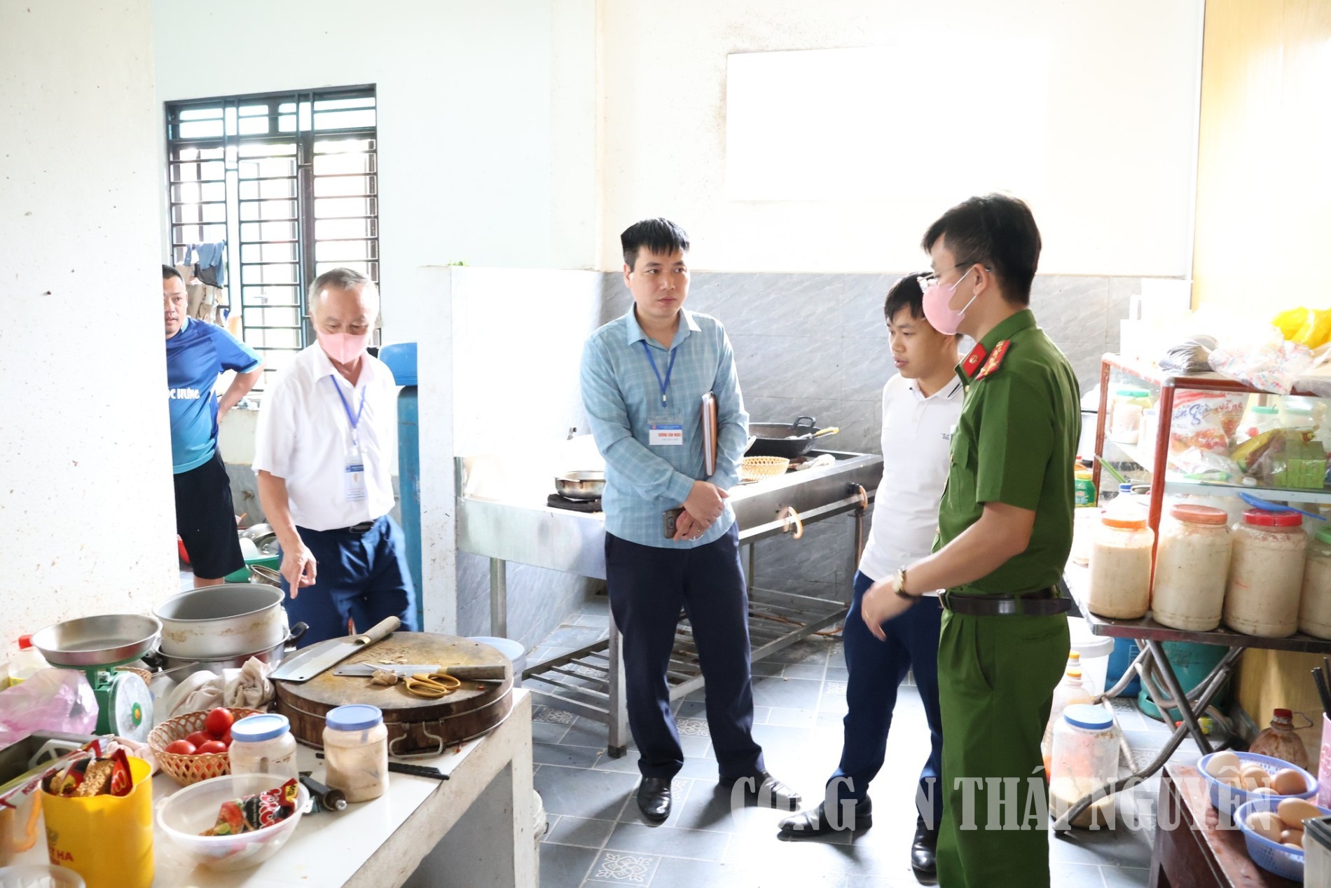 Tân Thành xử phạt