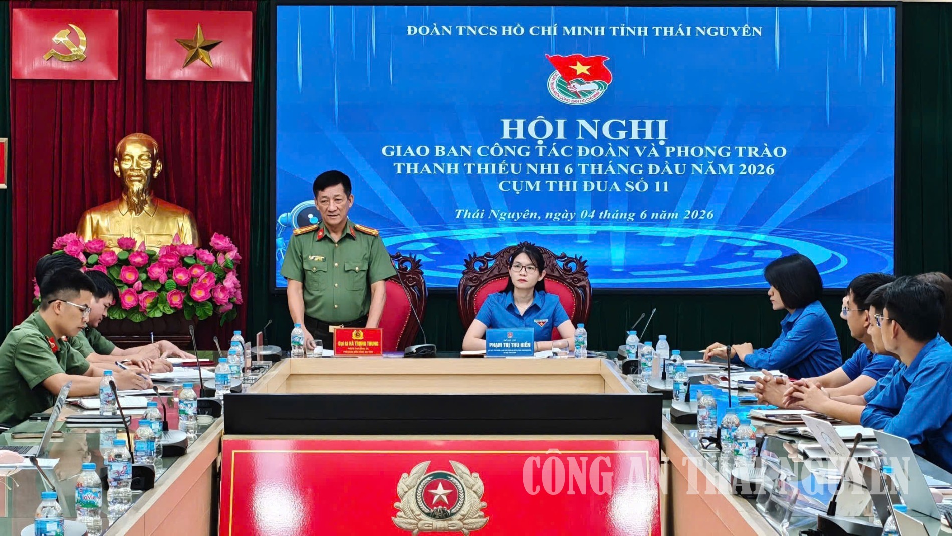 Đại tá Hà Trọng Trung, Phó Bí thư Đảng uỷ, Phó Giám đốc Công an tỉnh phát biểu chỉ đạo.