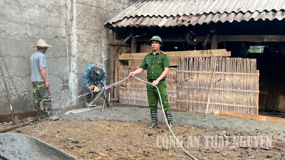 Hỗ trợ nhân dân xây dựng, sửa chữa, xóa nhà tạm, nhà dột nát.