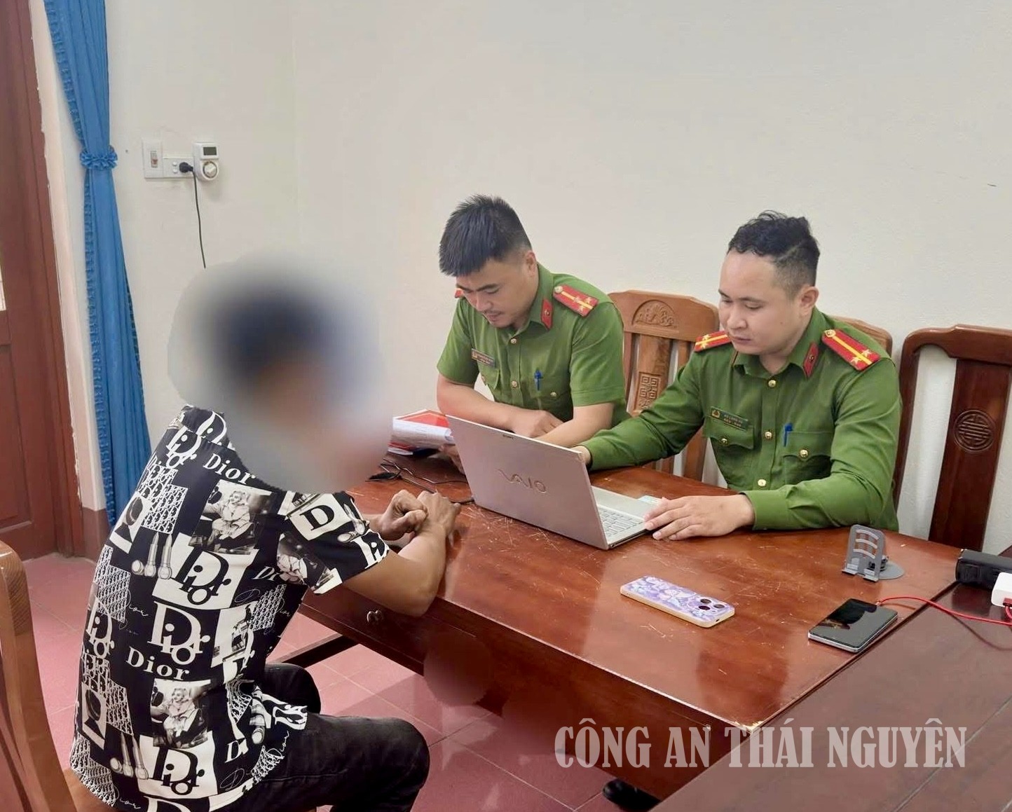 Dân Tiến