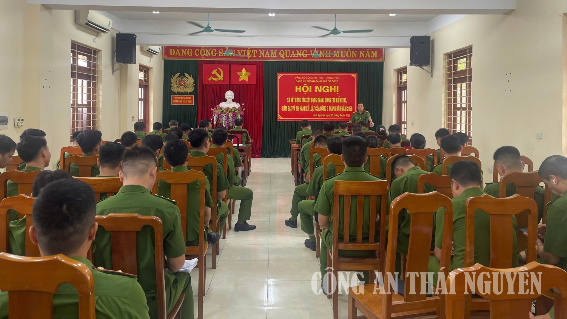 Đảng bộ Phòng Cảnh sát cơ động sơ kết công tác xây dựng Đảng
