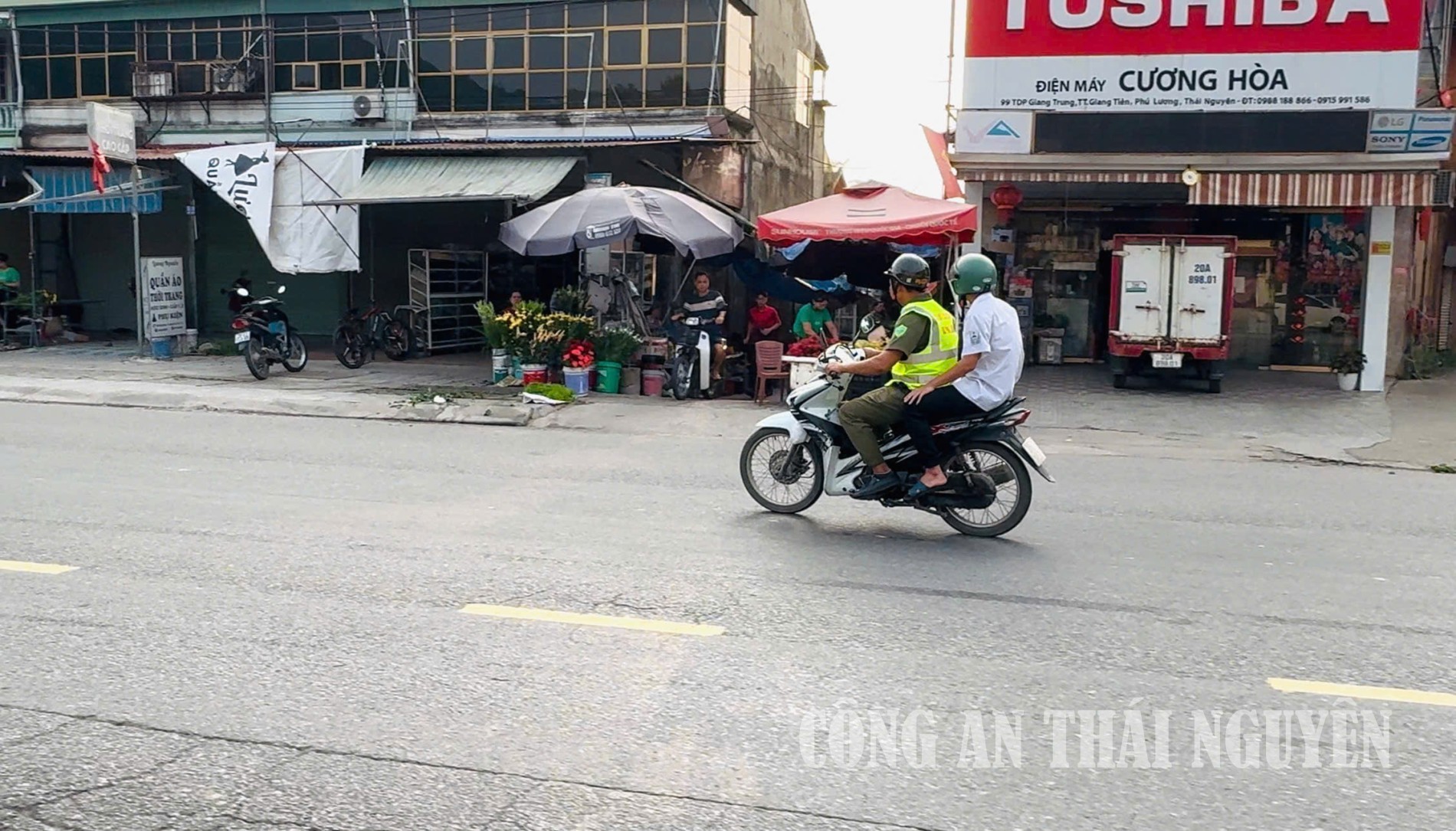 PHU LUONG HO TRO THI SINH
