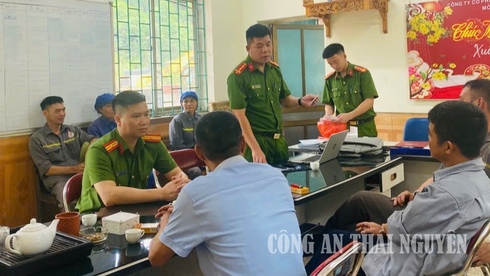 Công an xã đã tổ chức xét nghiệm nhanh ma túy tại Mỏ than Phấn Mễ