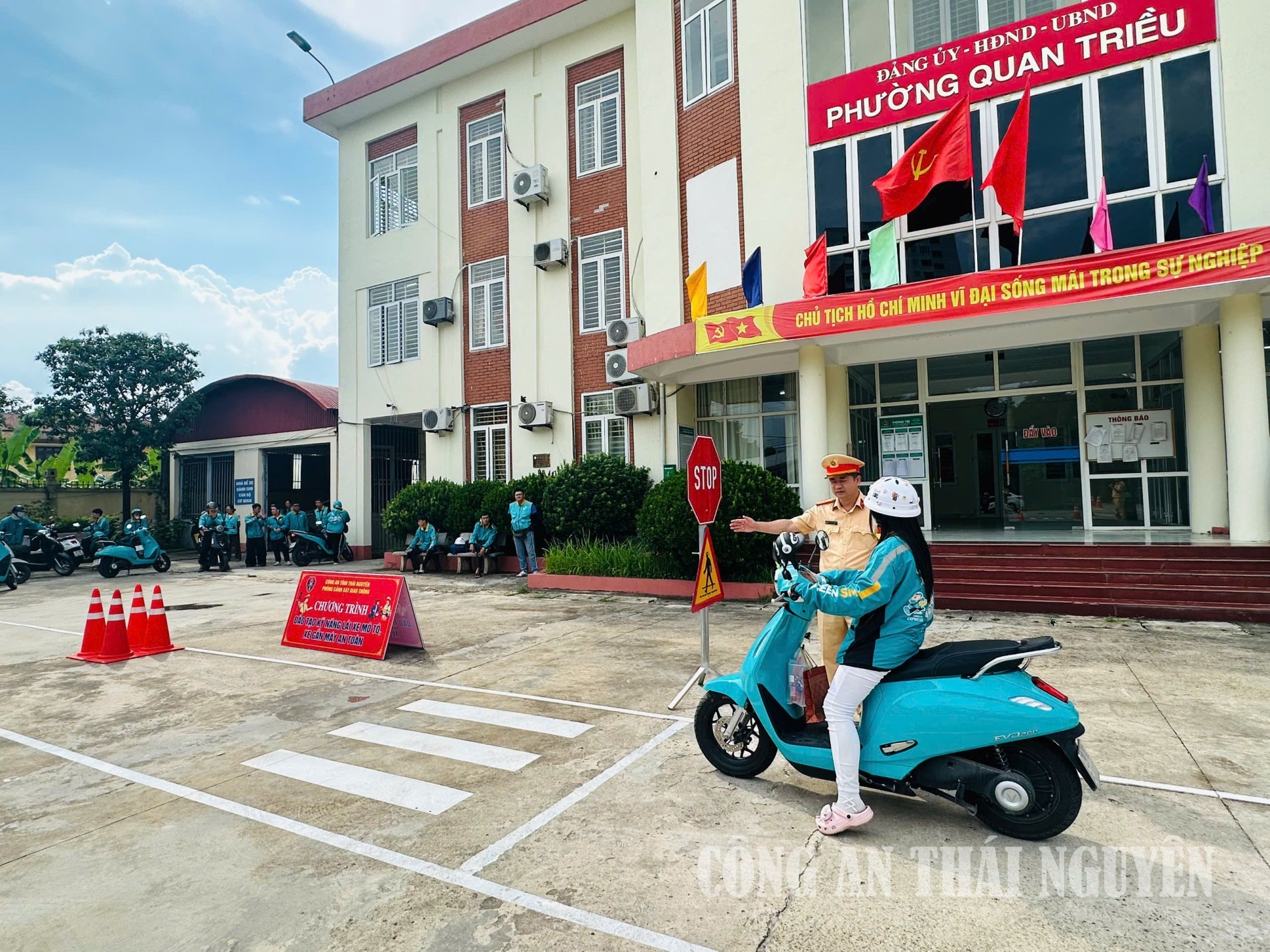 25 7 PC08 hướng dẫn lái xe an toàn (4)