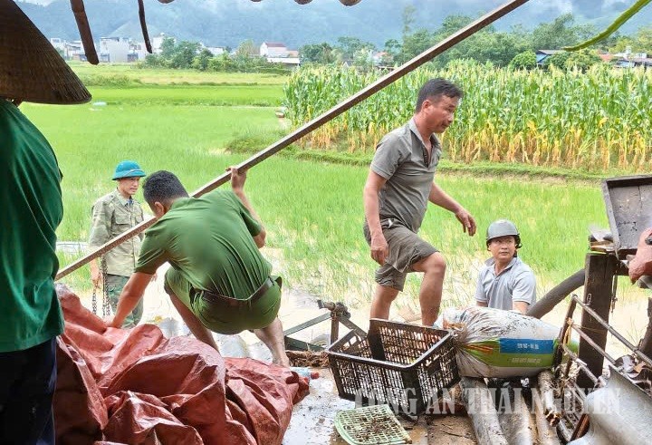 25 7 Quân Chu khắc phục hậu quả mưa lũ (1)