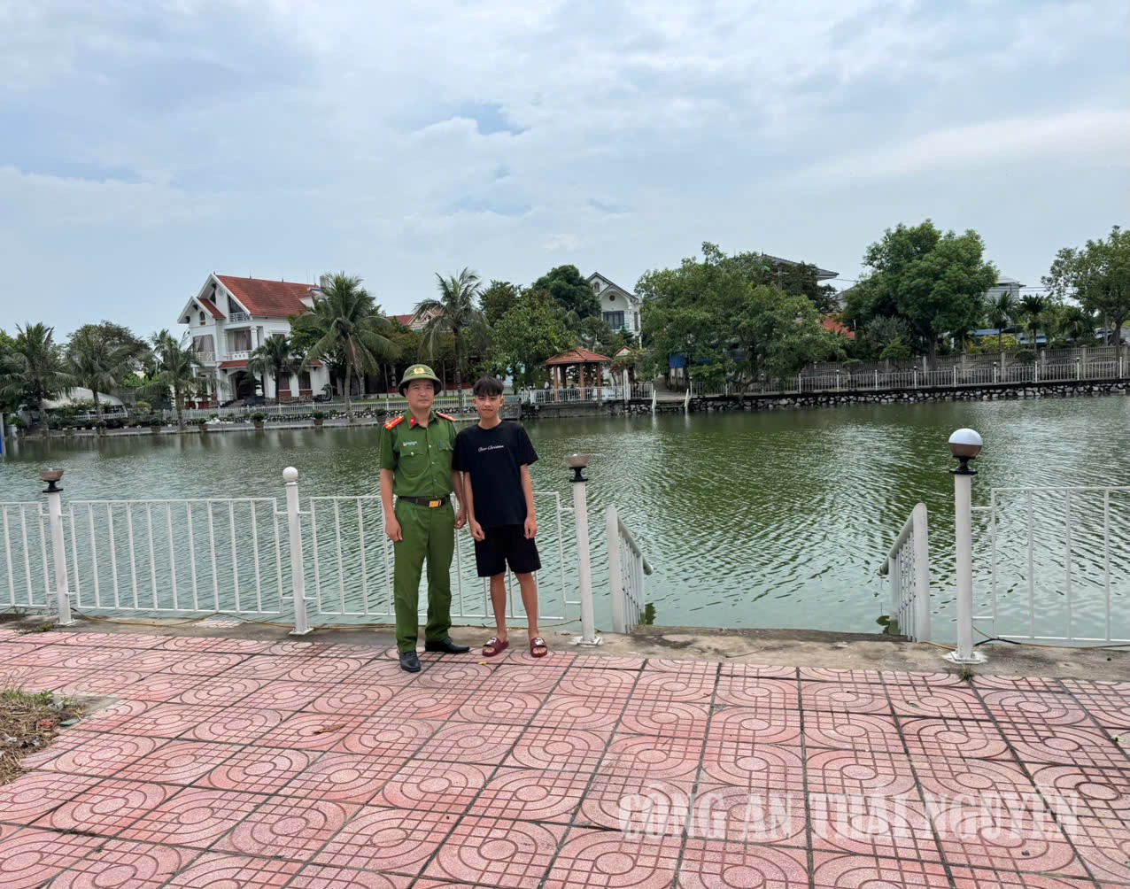 27 07 2026 CAP BA XUYEN TUYEN TRUYEN DUOI NUOC 2