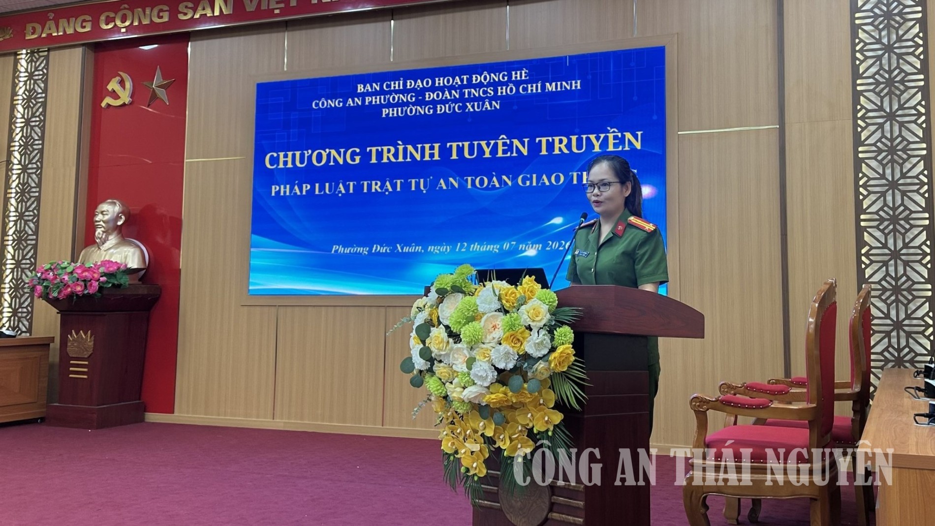 Công an phường Đức Xuân tuyên truyền, hướng dẫn kỹ năng lái xe mô tô, xe gắn máy an toàn cho đoàn viên, thanh niên