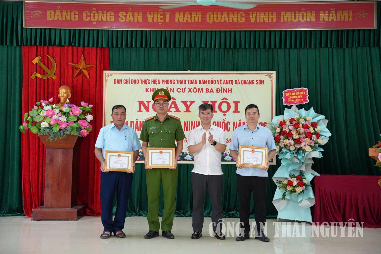 ảnh 7 Quang Sơn