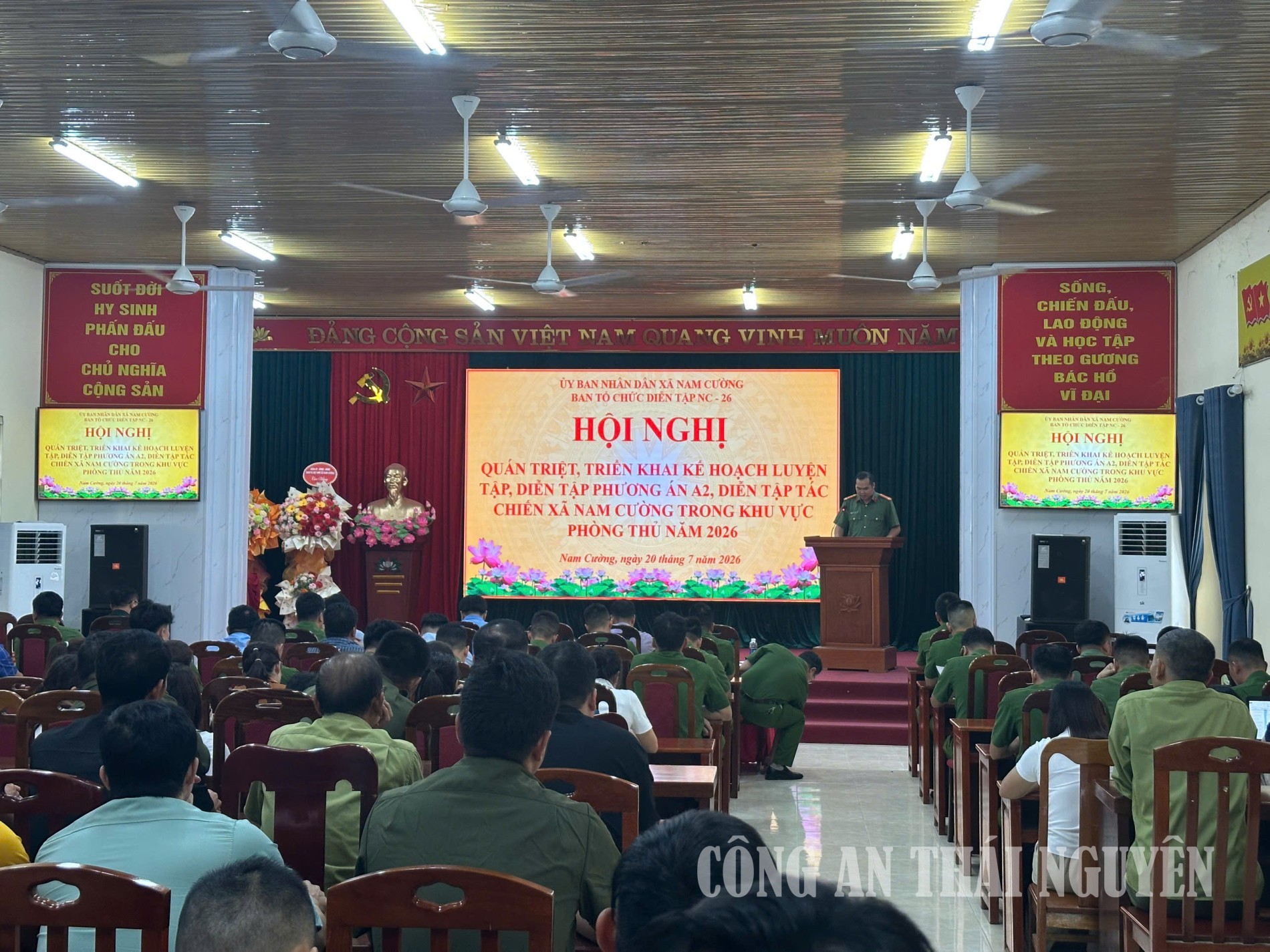nam cuong 23 7 dien tap phong thu jpg 2