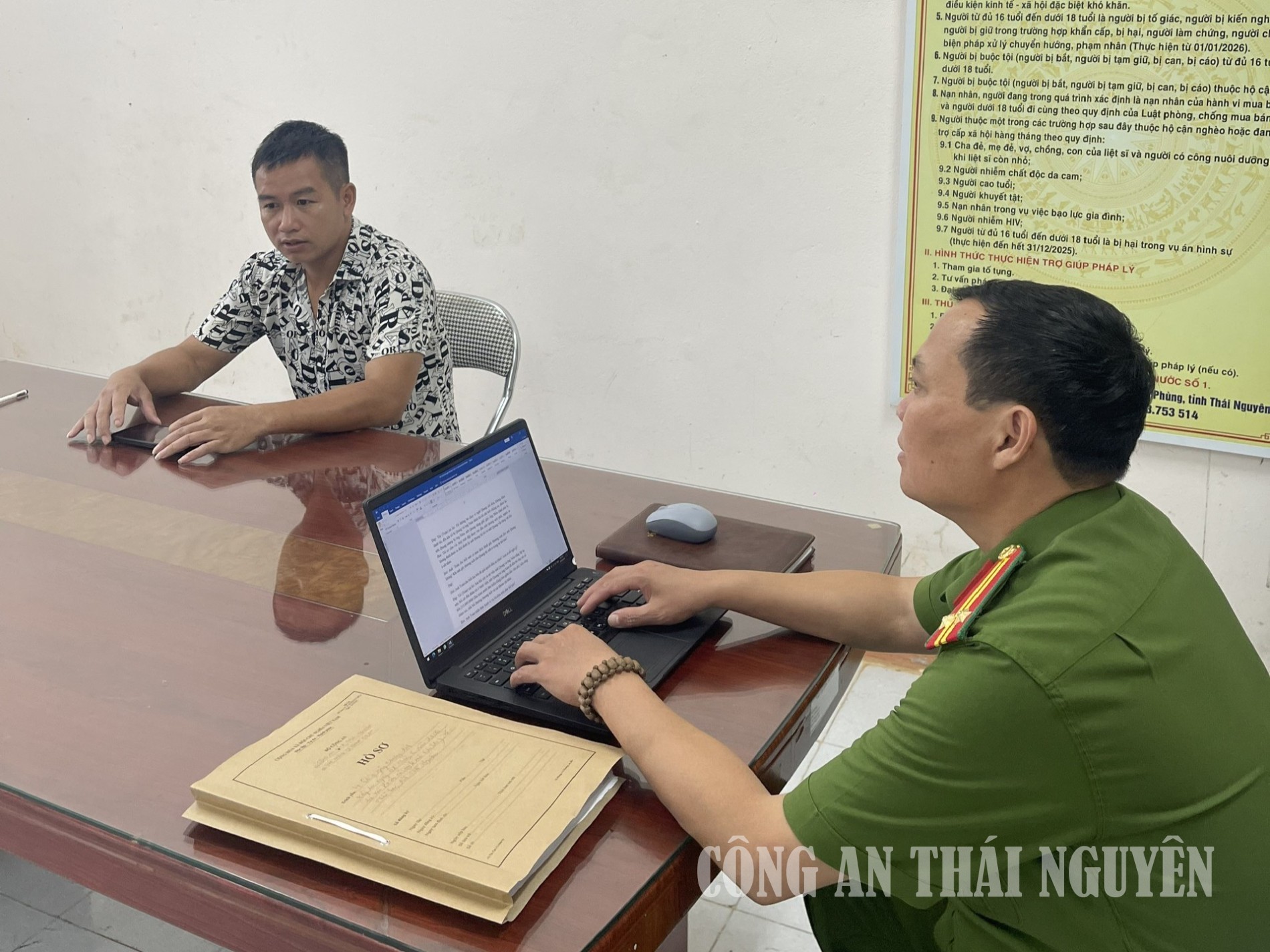 Cơ quan CSĐT làm việc với đối tượng Triệu Văn Quang trong vụ án cố ý gây thương tích