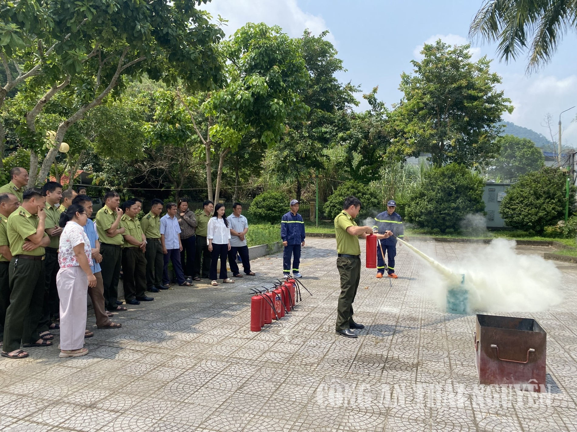 Tuyên truyền phổ biến kiến thức, quy định của pháp luật về PCCC và CNCH.