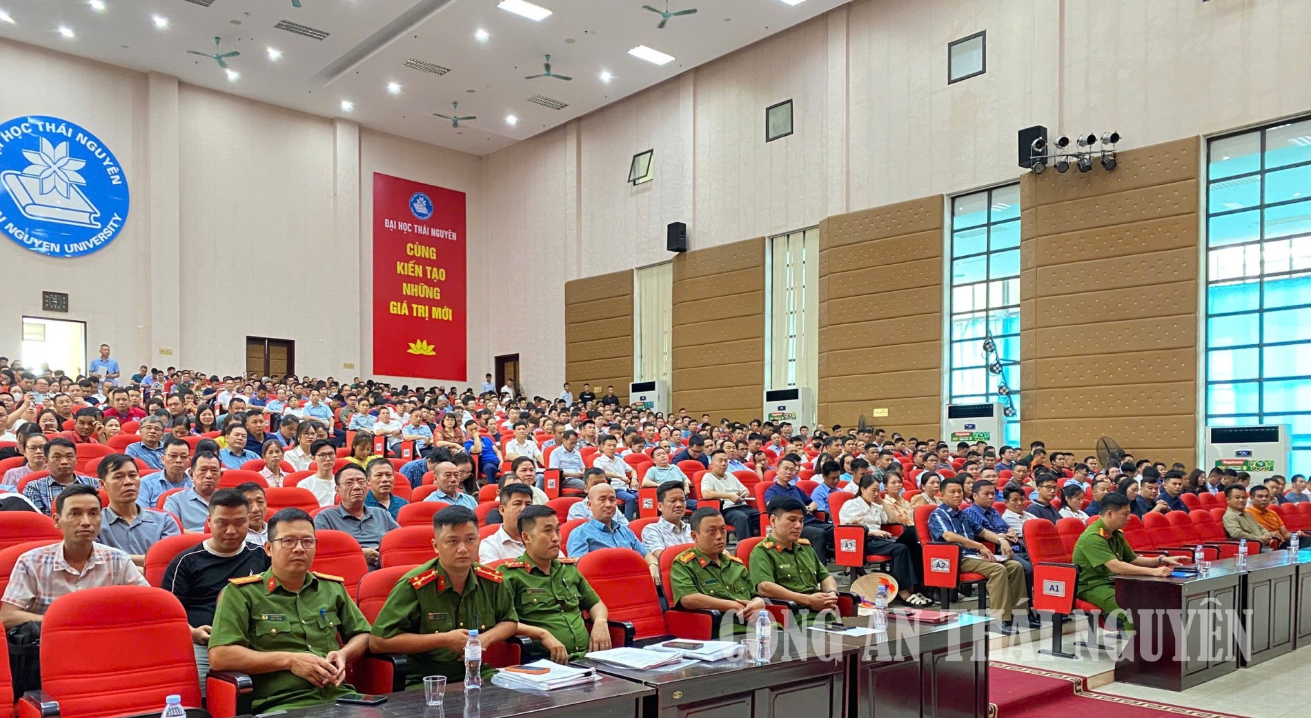 Học viên tham gia khóa huấn luyện.